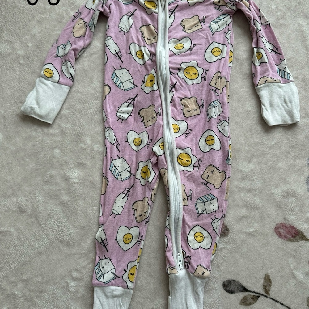 Little Sleepies - pink breakfast buddies zippie